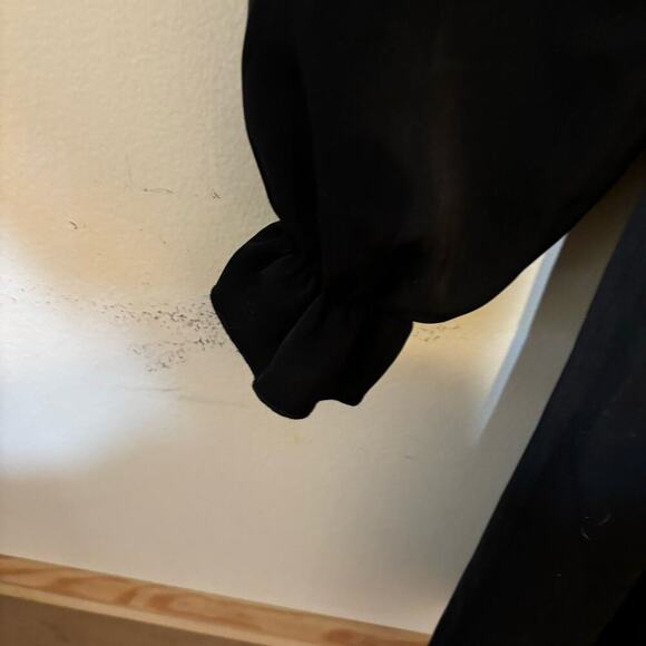 Adorable Girls Black Dress - Tween Dressy Dress, Puffy sleeves,- Size 10 - Picture 4 of 6